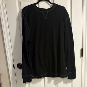G.H. Bass & Co. Black Long Sleeve Tee